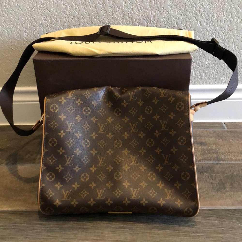 Louis Vuitton messenger bag